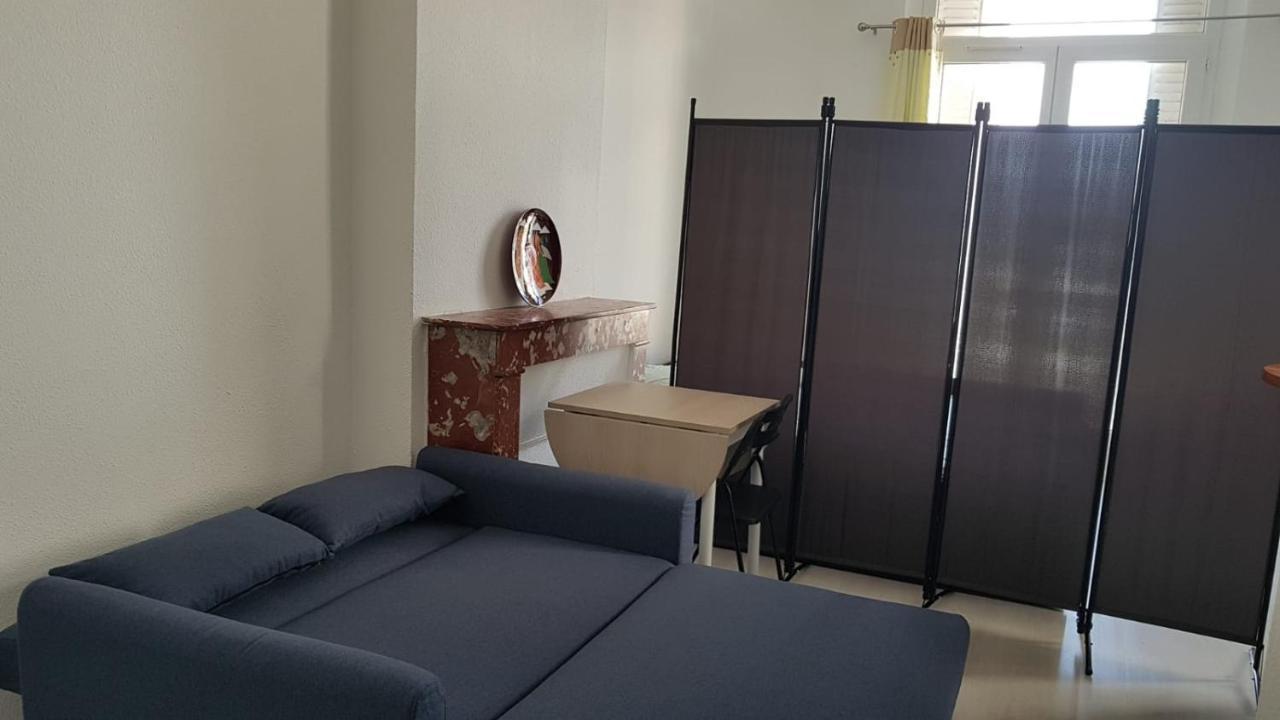With Sea View For 2 People Apartment *