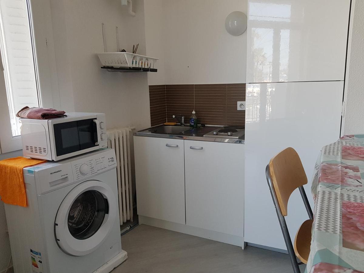 With Sea View For 2 People Apartment *
